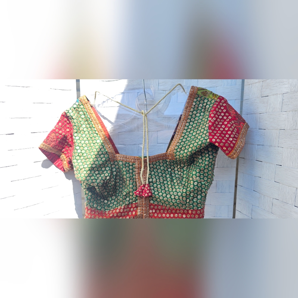 Colorful Patchwork Crop Top - Picture 3 of 7